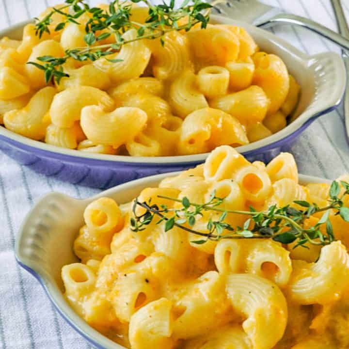 butternut squash macaroni and cheese in blue dishes