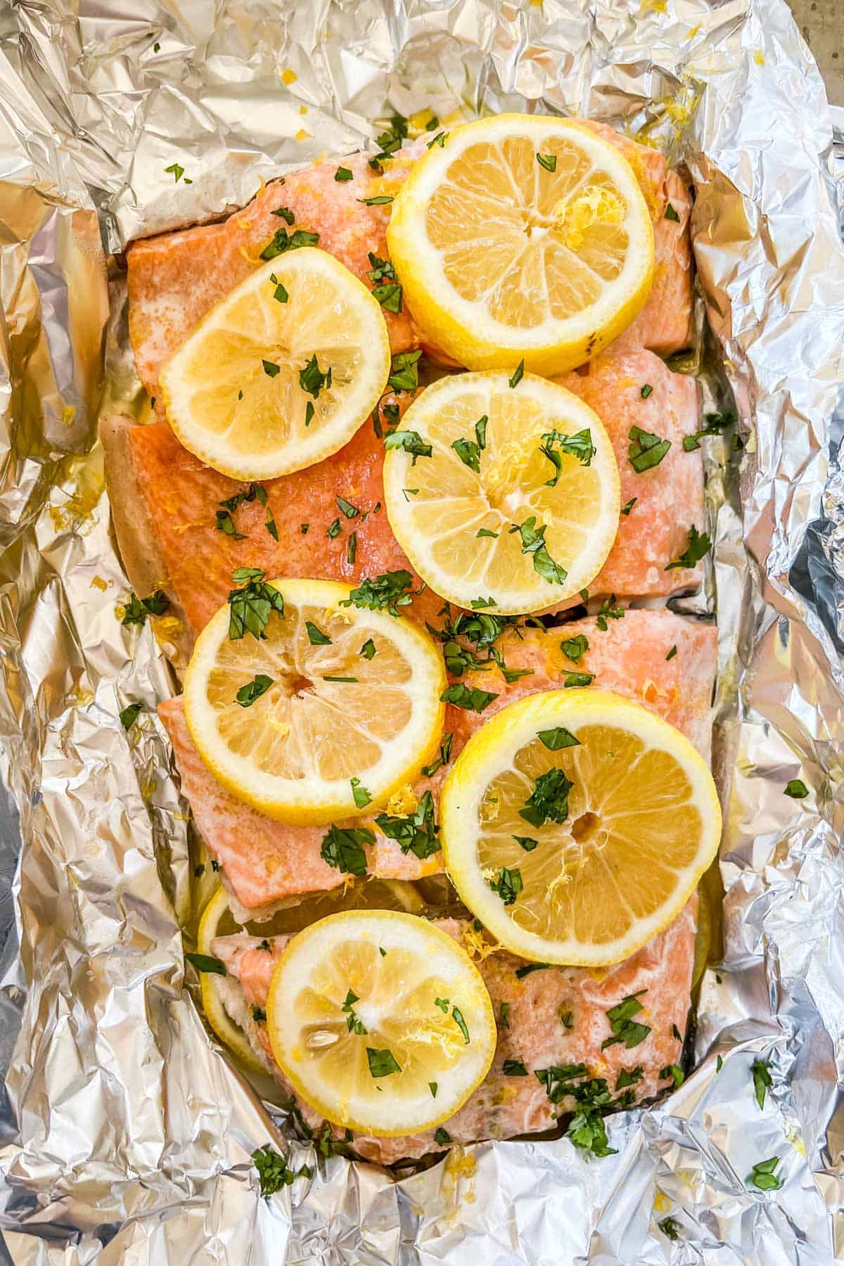 Baked lemon salmon in foil.