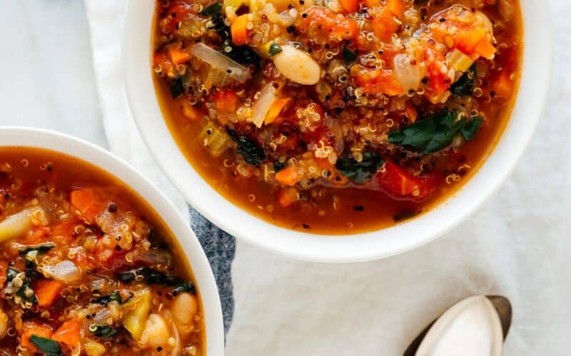 11 Delicious Recipes for Vegetarian Soups - this healthy table
