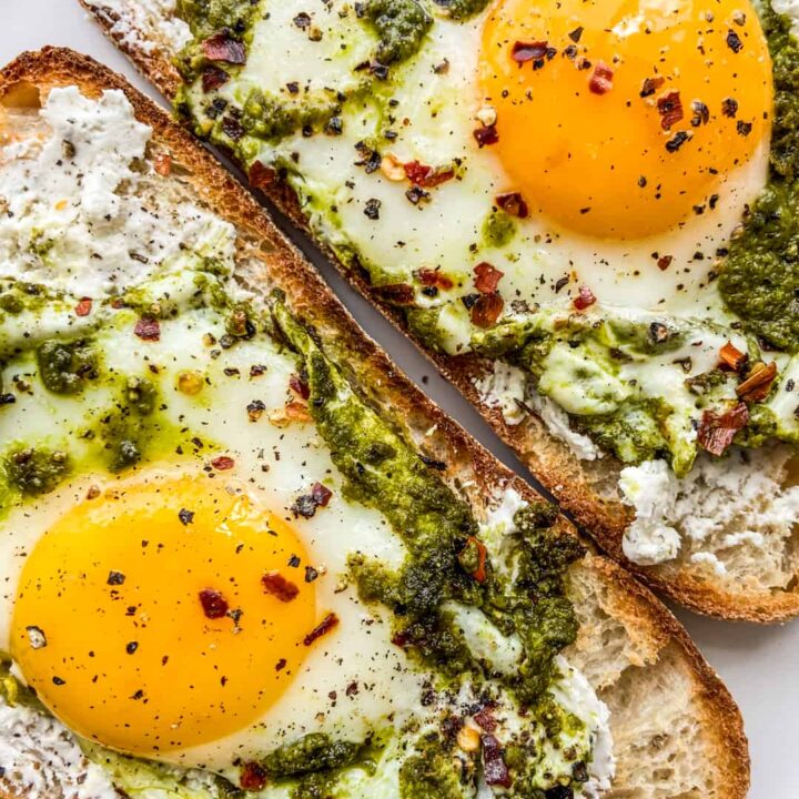 Healthy Breakfast Recipes: Eggs on Toast with Pesto