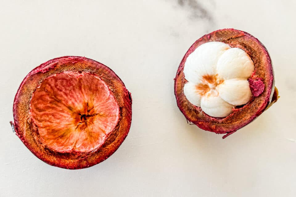 How to Eat Mangosteen This Healthy Table