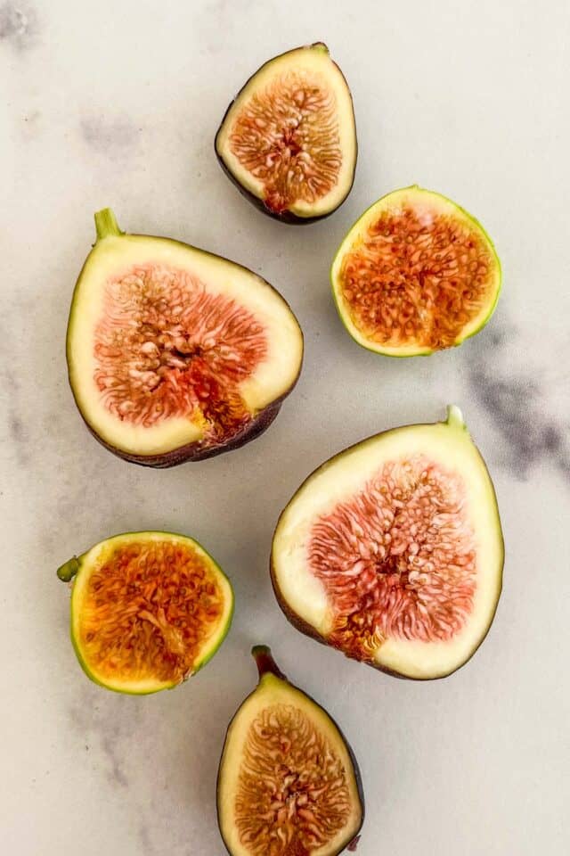 What Do Figs Taste Like? This Healthy Table