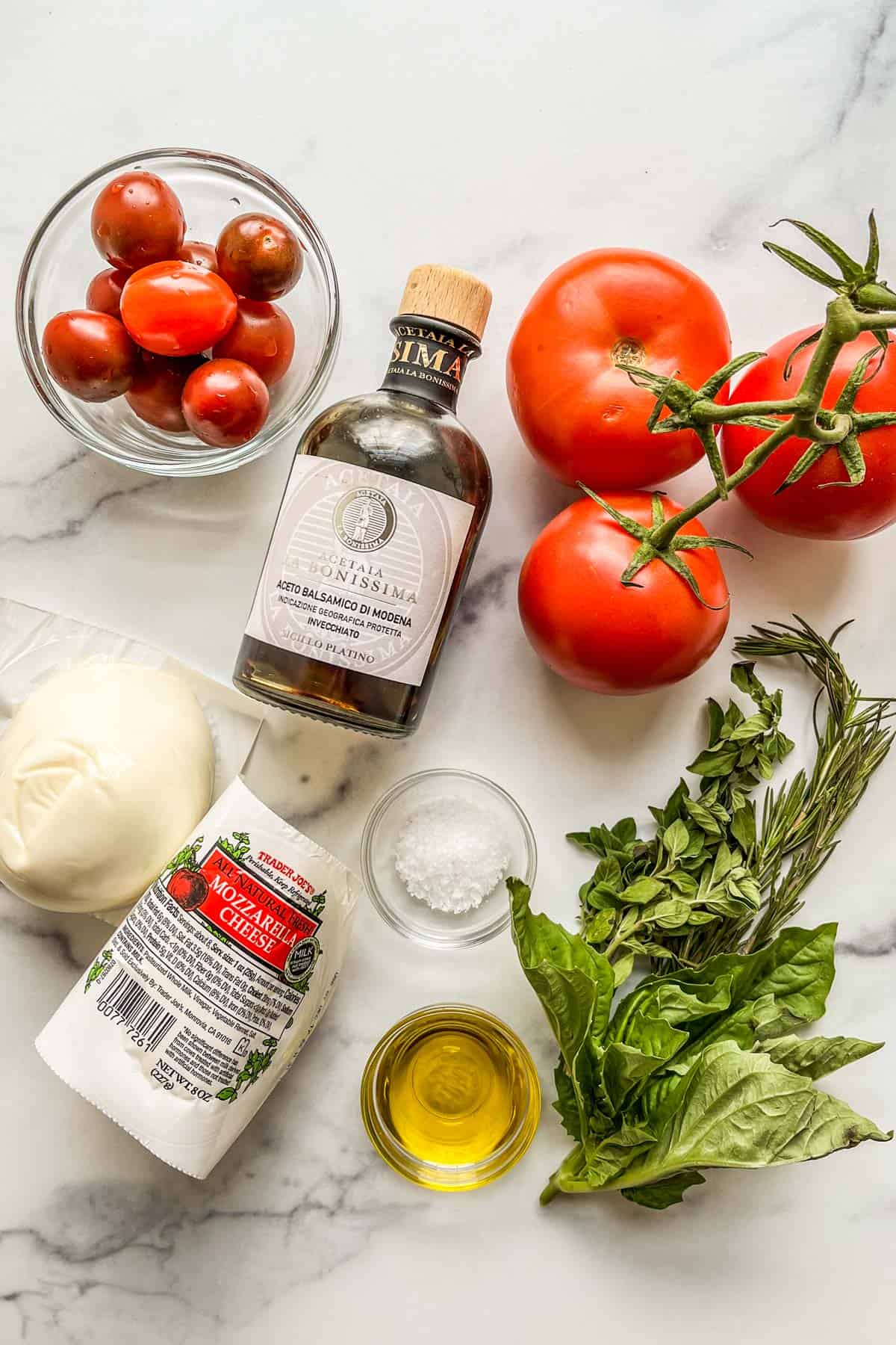 Ingredients for a caprese wreath.