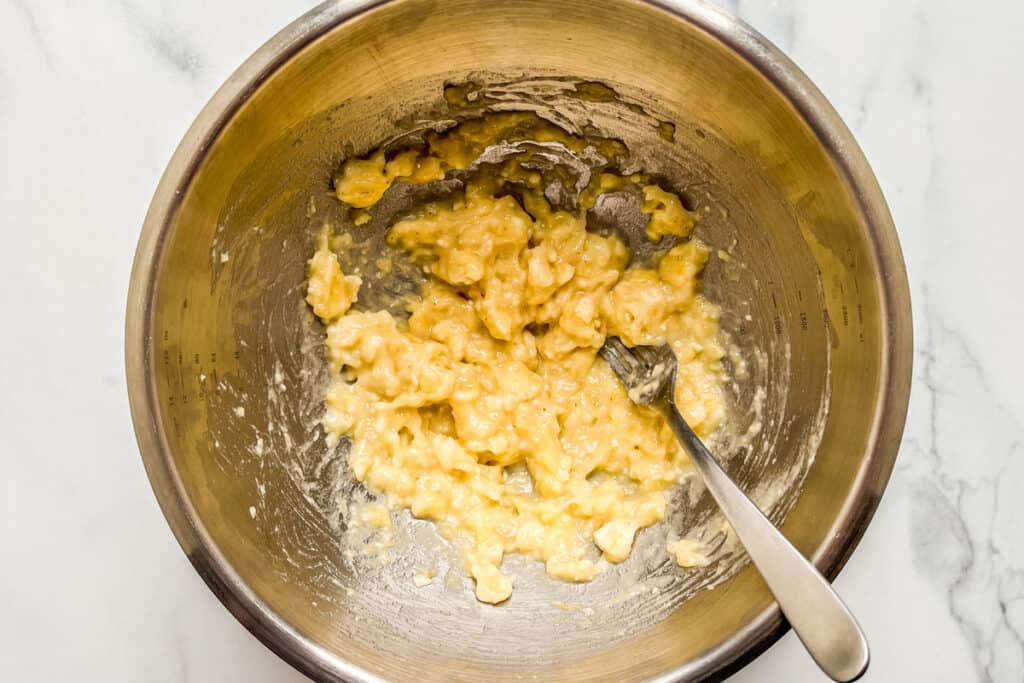 Almond Flour Banana Bread - This Healthy Table