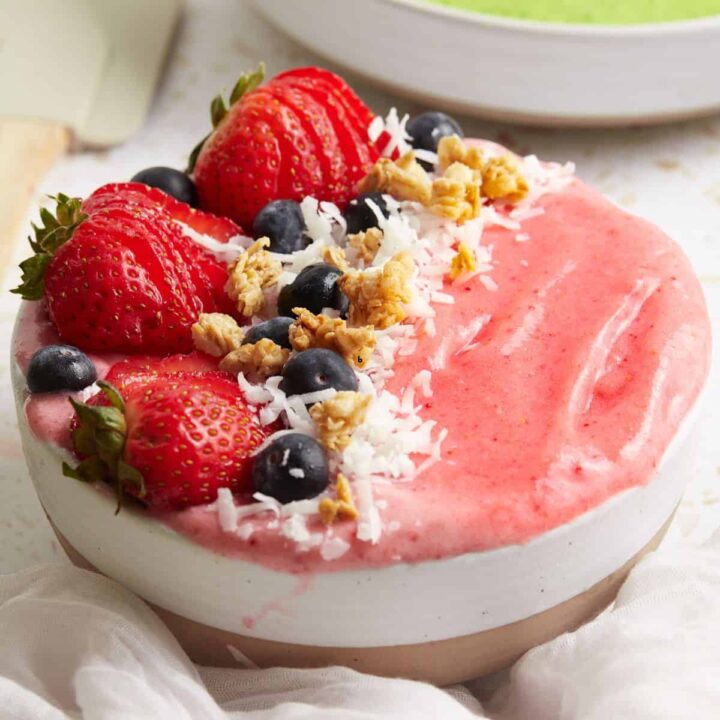 A strawberry banana smoothie bowl.