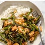 Green bean chicken stir fry pin graphic.